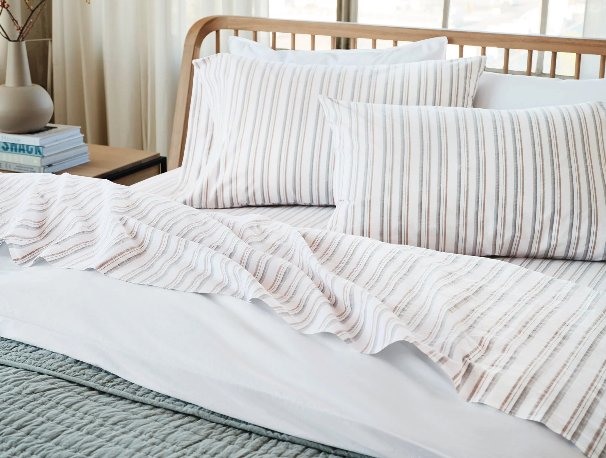 Coyuchi Organic Crinkled Percale™ Sheet Set - Image 2