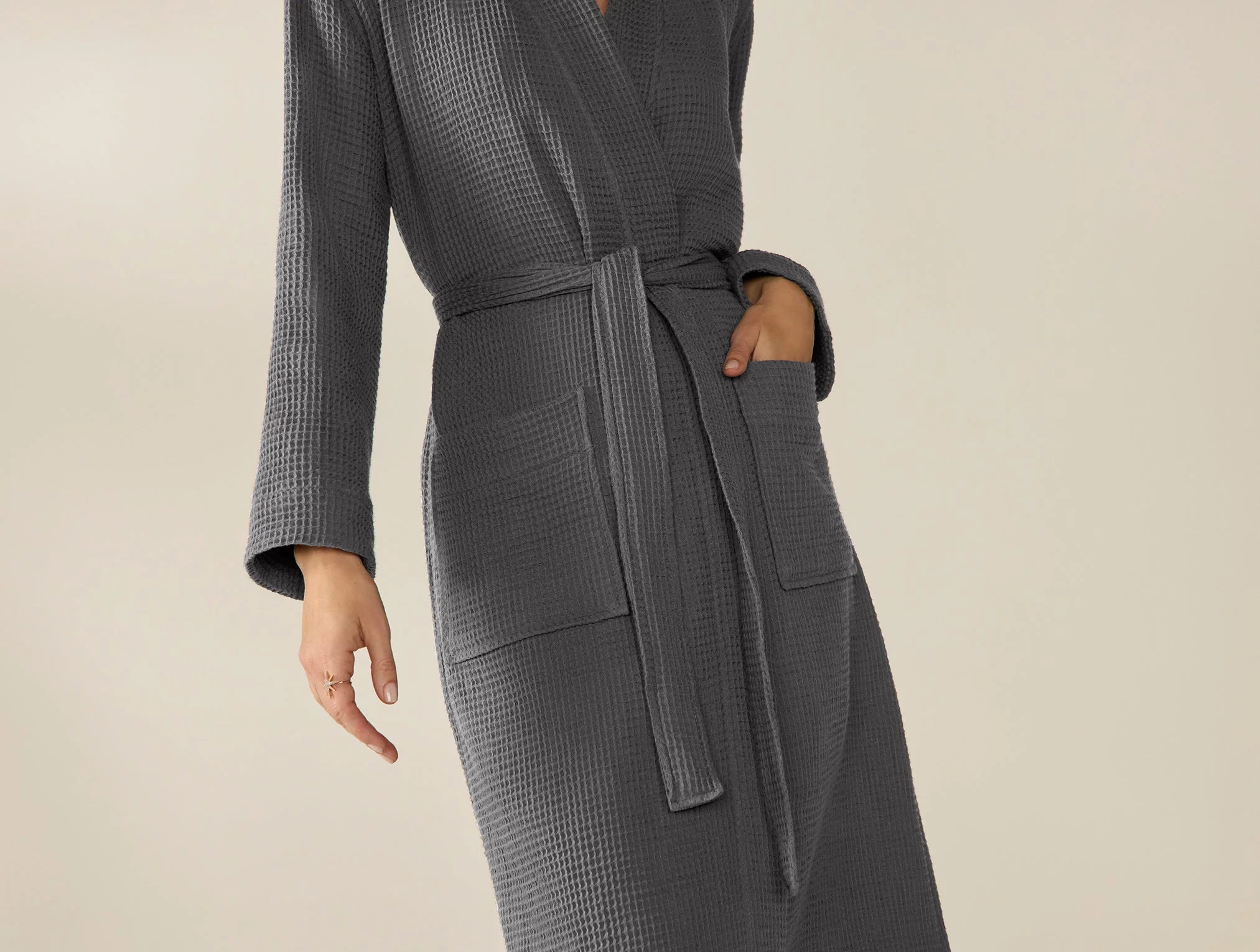 Coyuchi Unisex Organic Waffle Robe - Image 10