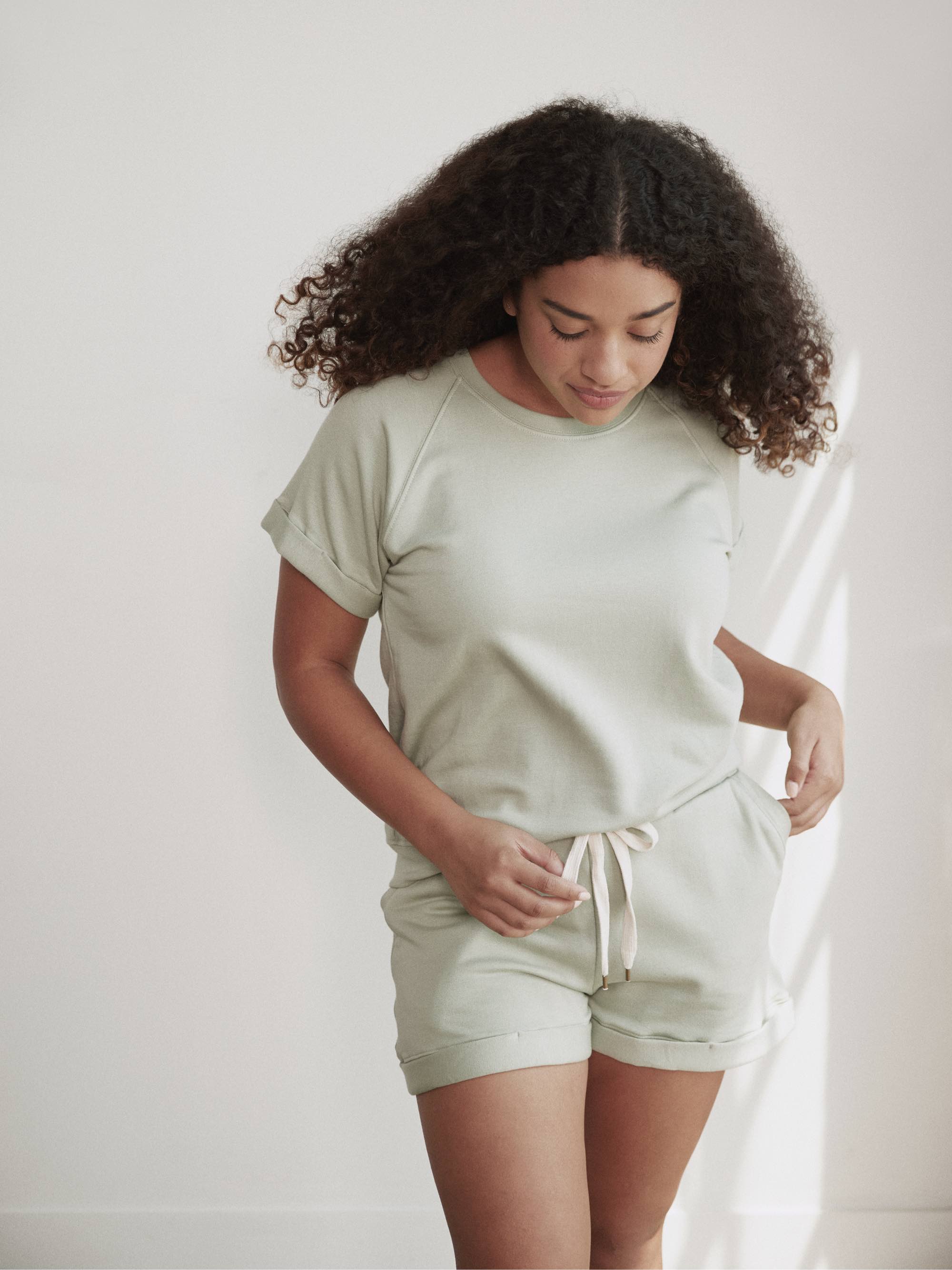 Fleece Roll Cuff Short Sleeve Sweatshirt - Image 23