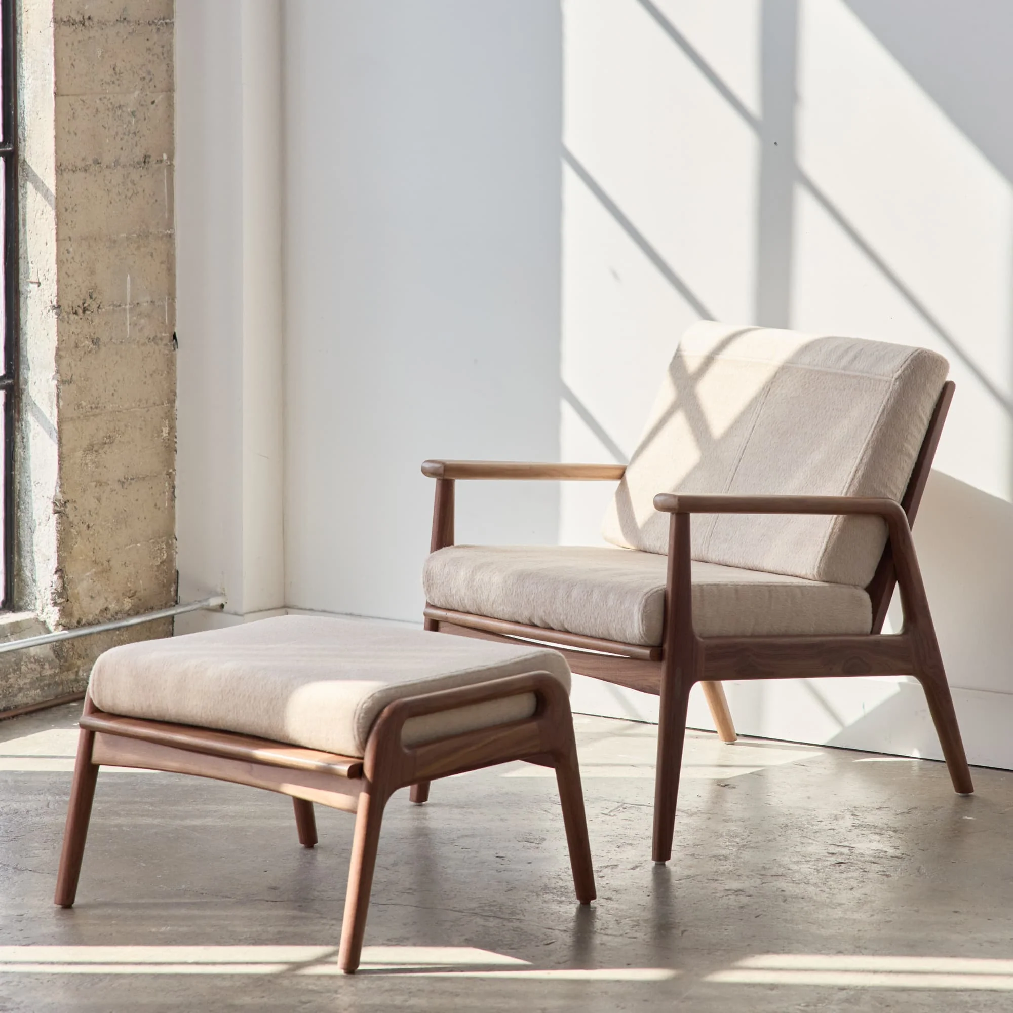 Lounge Chair and Ottoman - Image 28