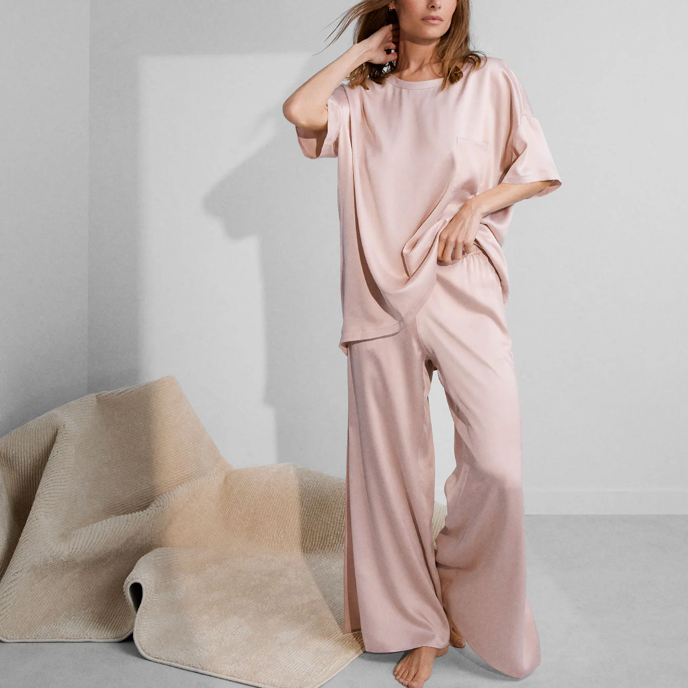 Lunya Washable Silk Tee Pant Set - Image 2