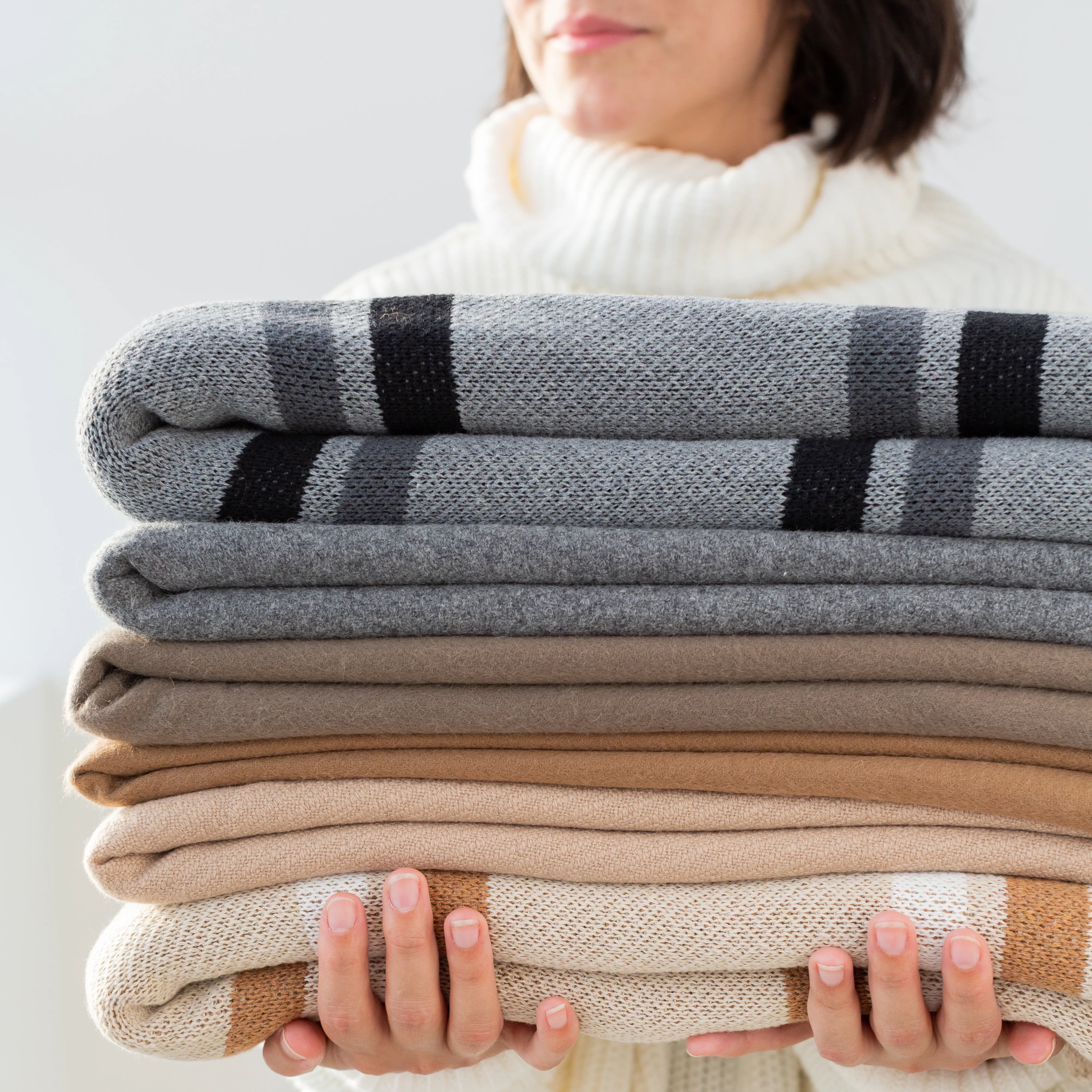 Luxury Natural Throw Blankets - Image 13