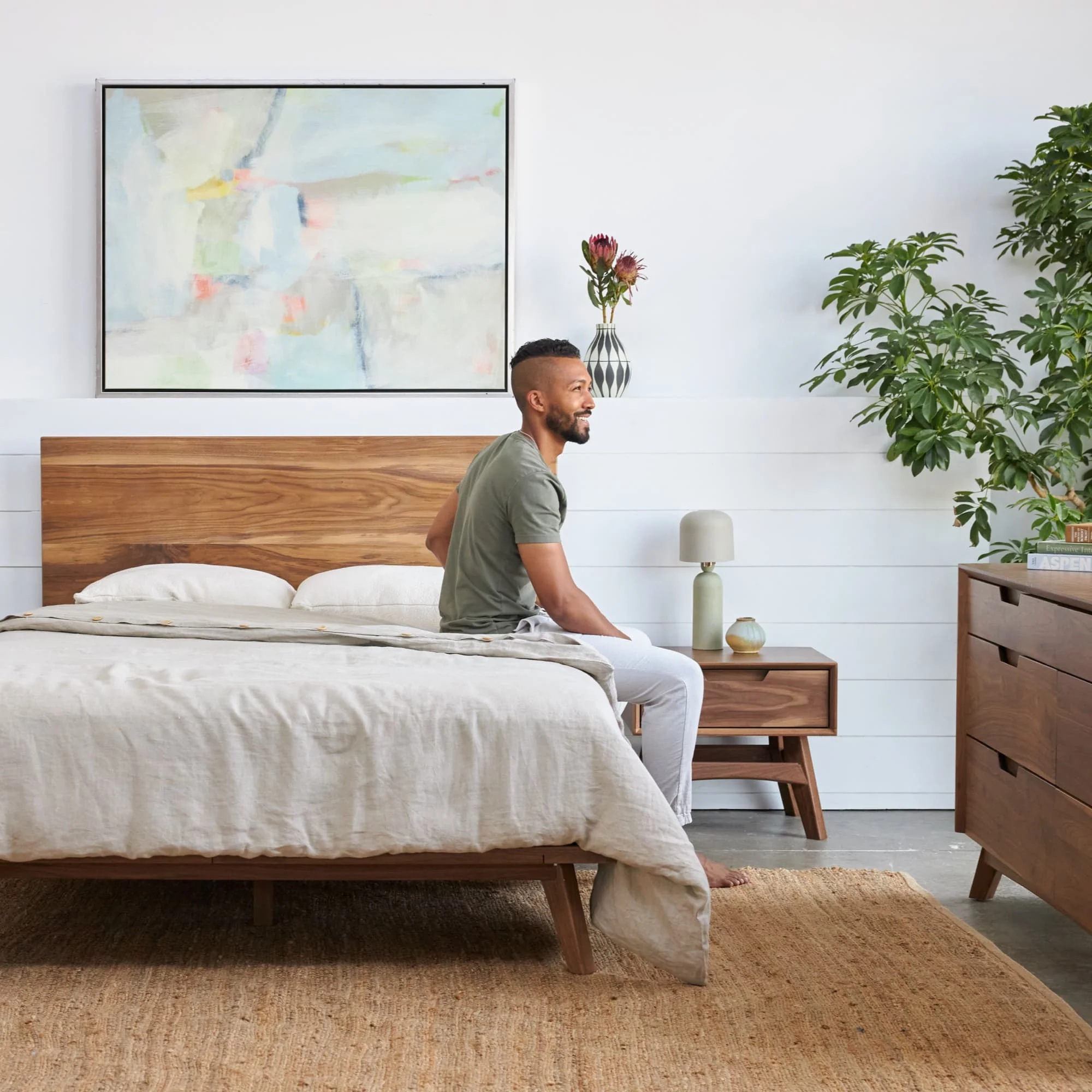 Mid-Century Modern Nightstand - Image 3