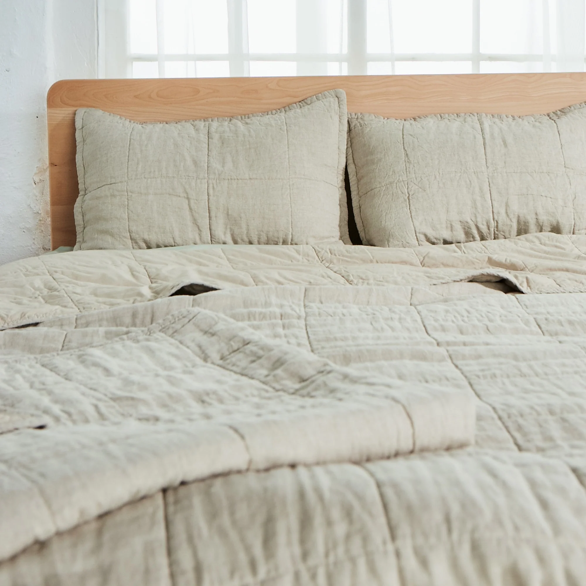 Natural Linen Quilt - Image 12