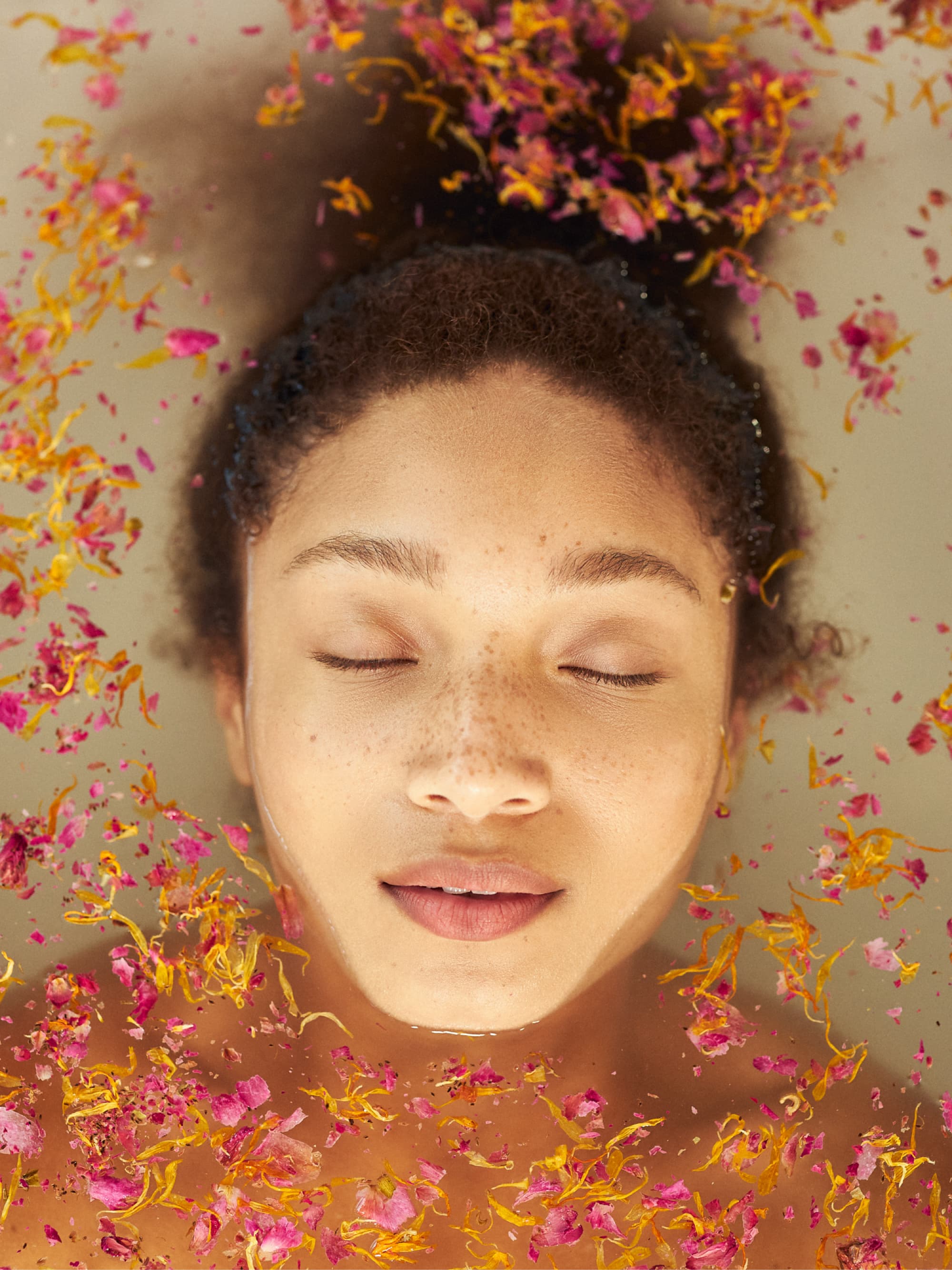 Snoozy Bath Soak with Magnesium Flakes - Image 5