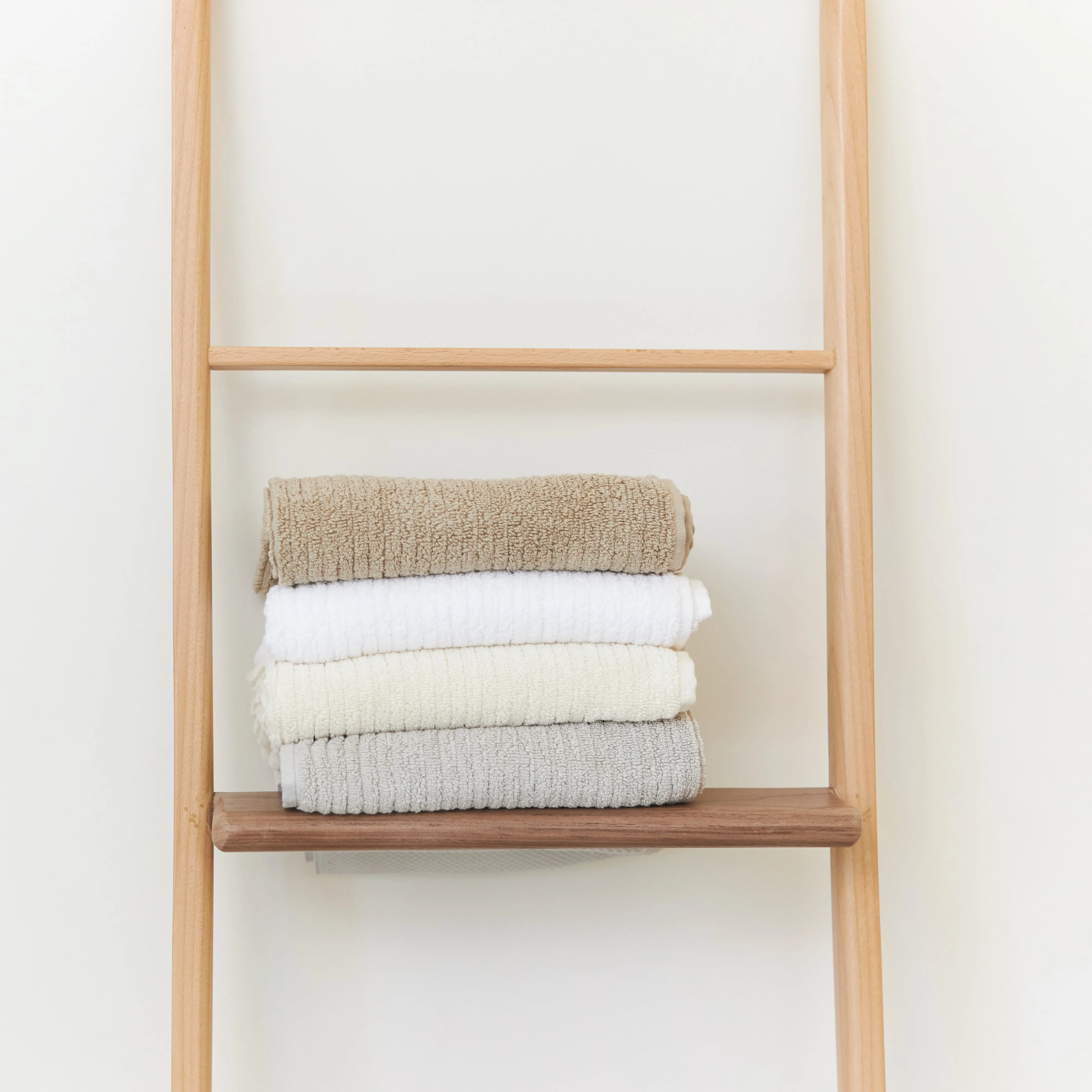 Wooden Towel Ladder - Image 3